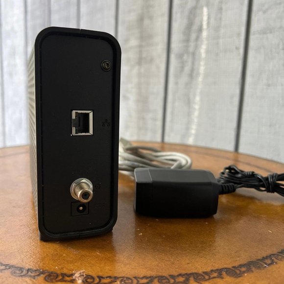 Arris touchstone Model:SB6183 cable modem - Picture 2 of 3